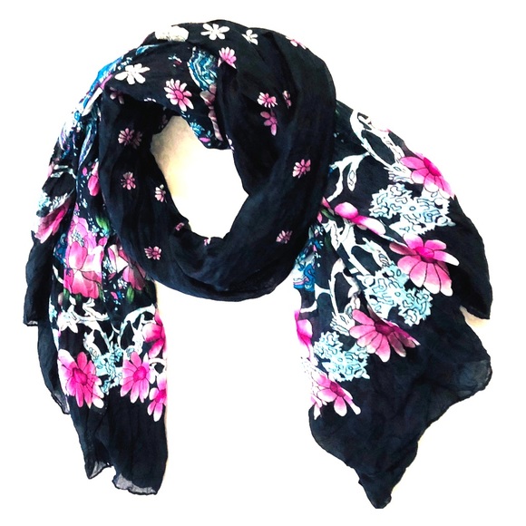 ❤️ Scarf 🧣for the cool autumn breeze fashion - Picture 3 of 3